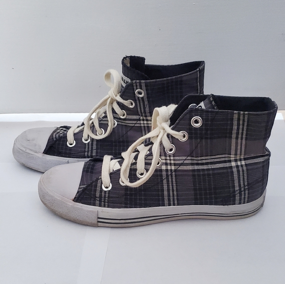 High top sneakers